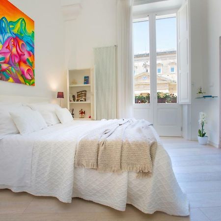 La Finestra Sul Convitto B&B เลชเช ภายนอก รูปภาพ