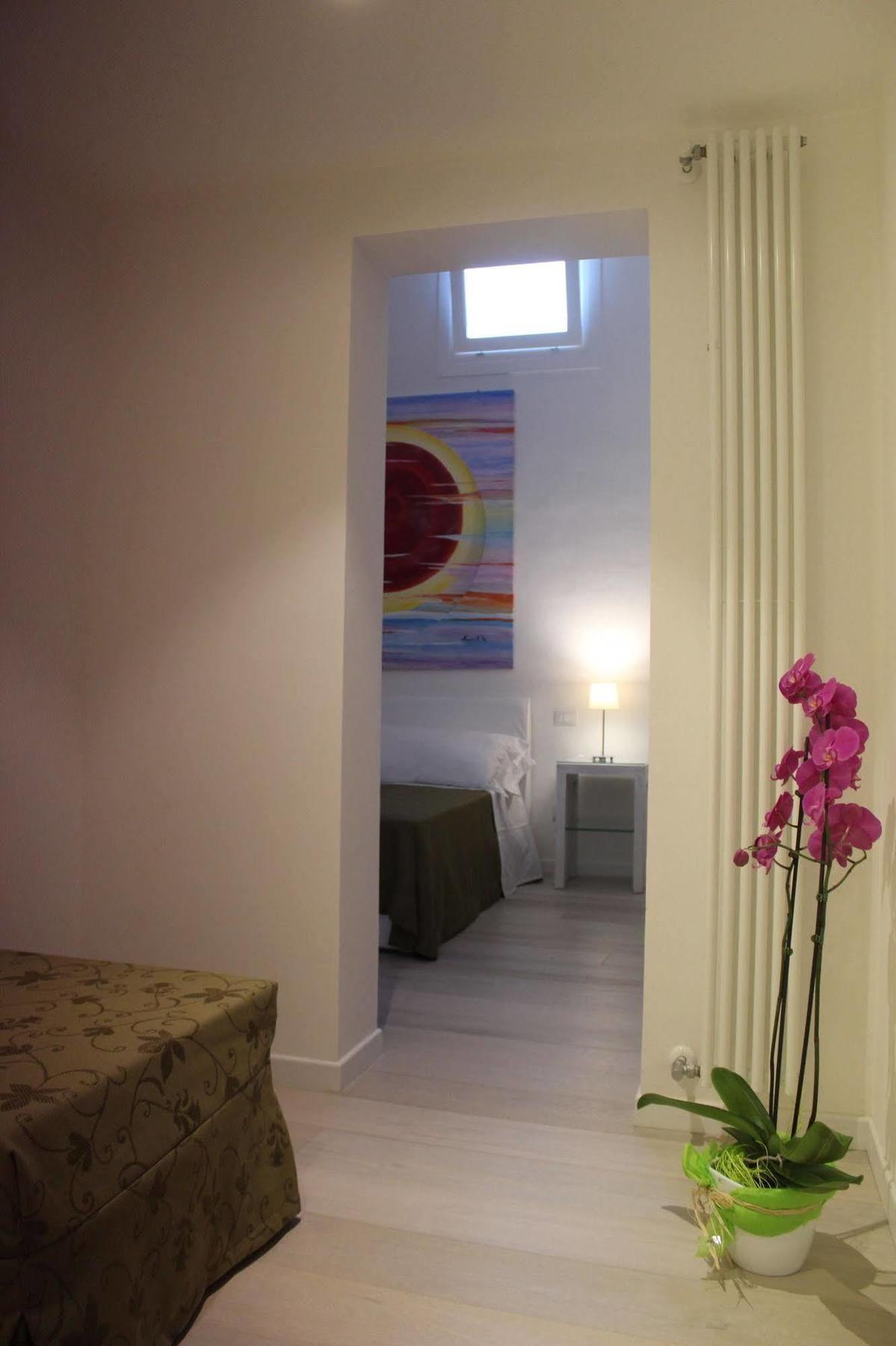 La Finestra Sul Convitto B&B เลชเช ภายนอก รูปภาพ