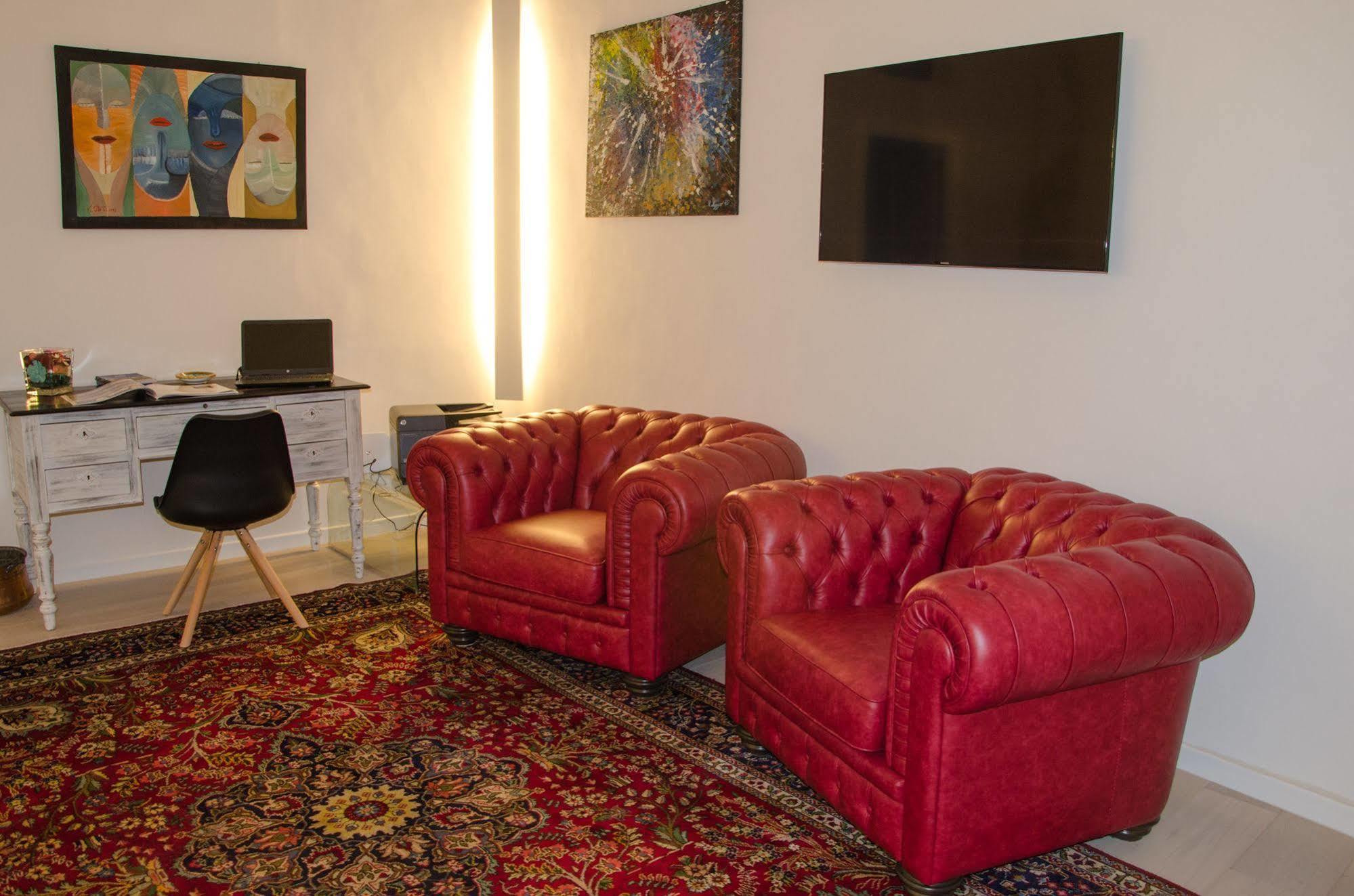 La Finestra Sul Convitto B&B เลชเช ภายนอก รูปภาพ