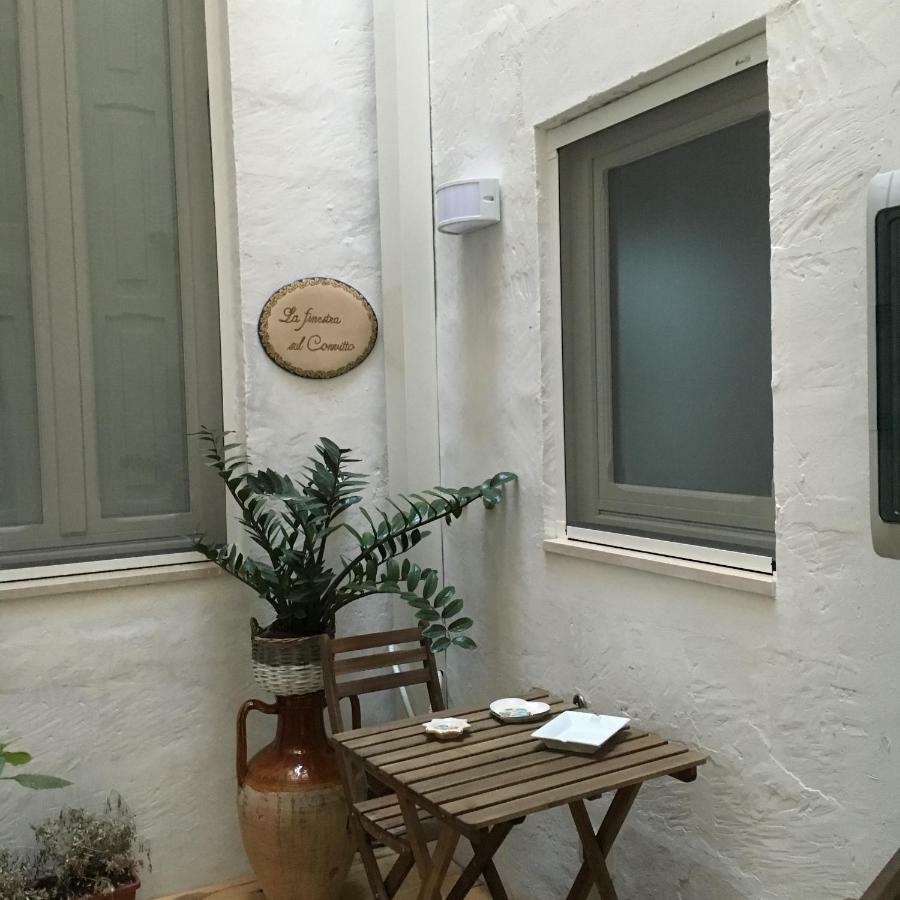 La Finestra Sul Convitto B&B เลชเช ภายนอก รูปภาพ