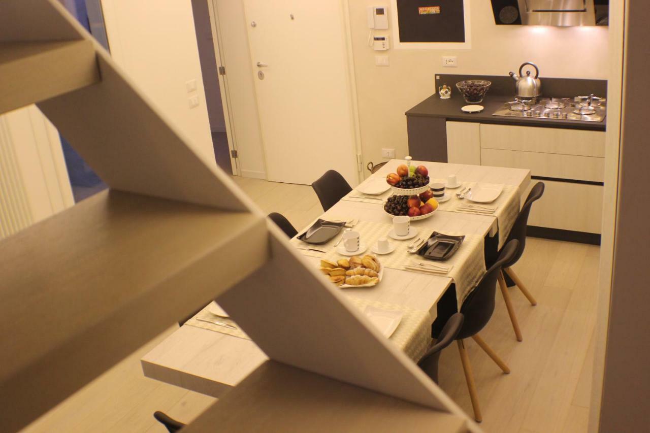 La Finestra Sul Convitto B&B เลชเช ภายนอก รูปภาพ