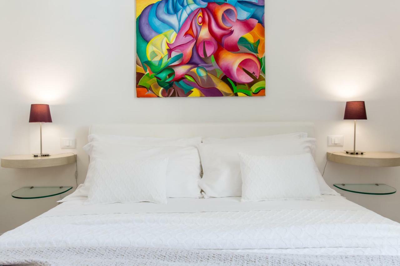La Finestra Sul Convitto B&B เลชเช ภายนอก รูปภาพ