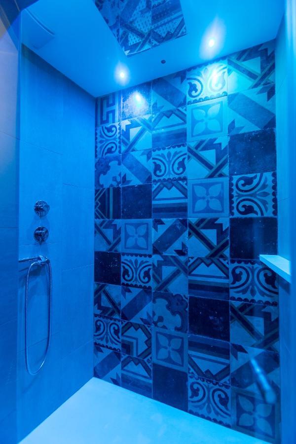 La Finestra Sul Convitto B&B เลชเช ภายนอก รูปภาพ